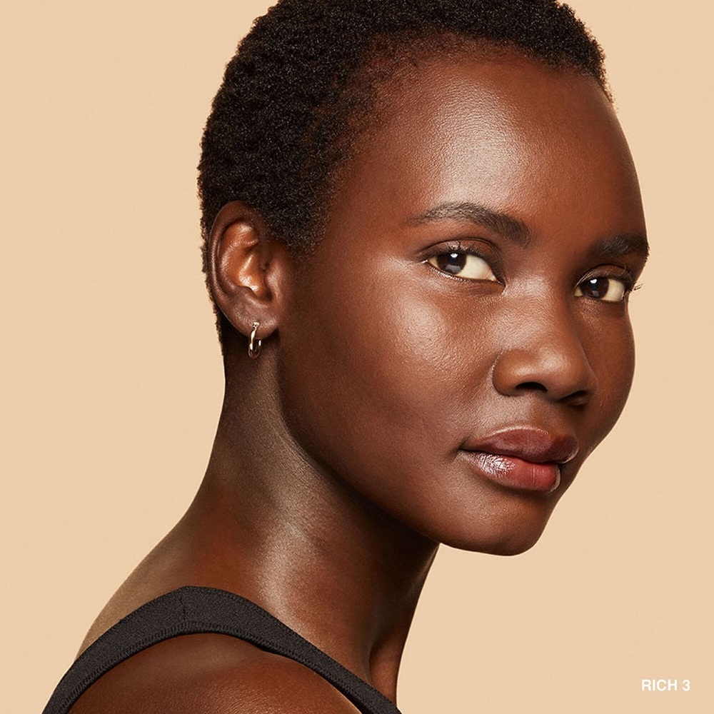 Bobbi Brown Vitamin Enriched Hydrating Skin Tint SPF 15 Hyaluronic Acid - Picture 3 of 9